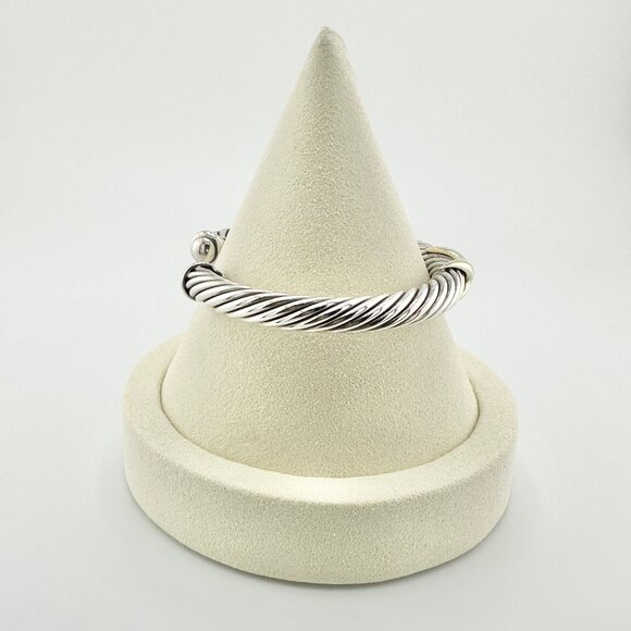 David Yurman X Cable Classic Station Bracelet w/ 14K Yellow Gold - Medium - Picture 8 of 12